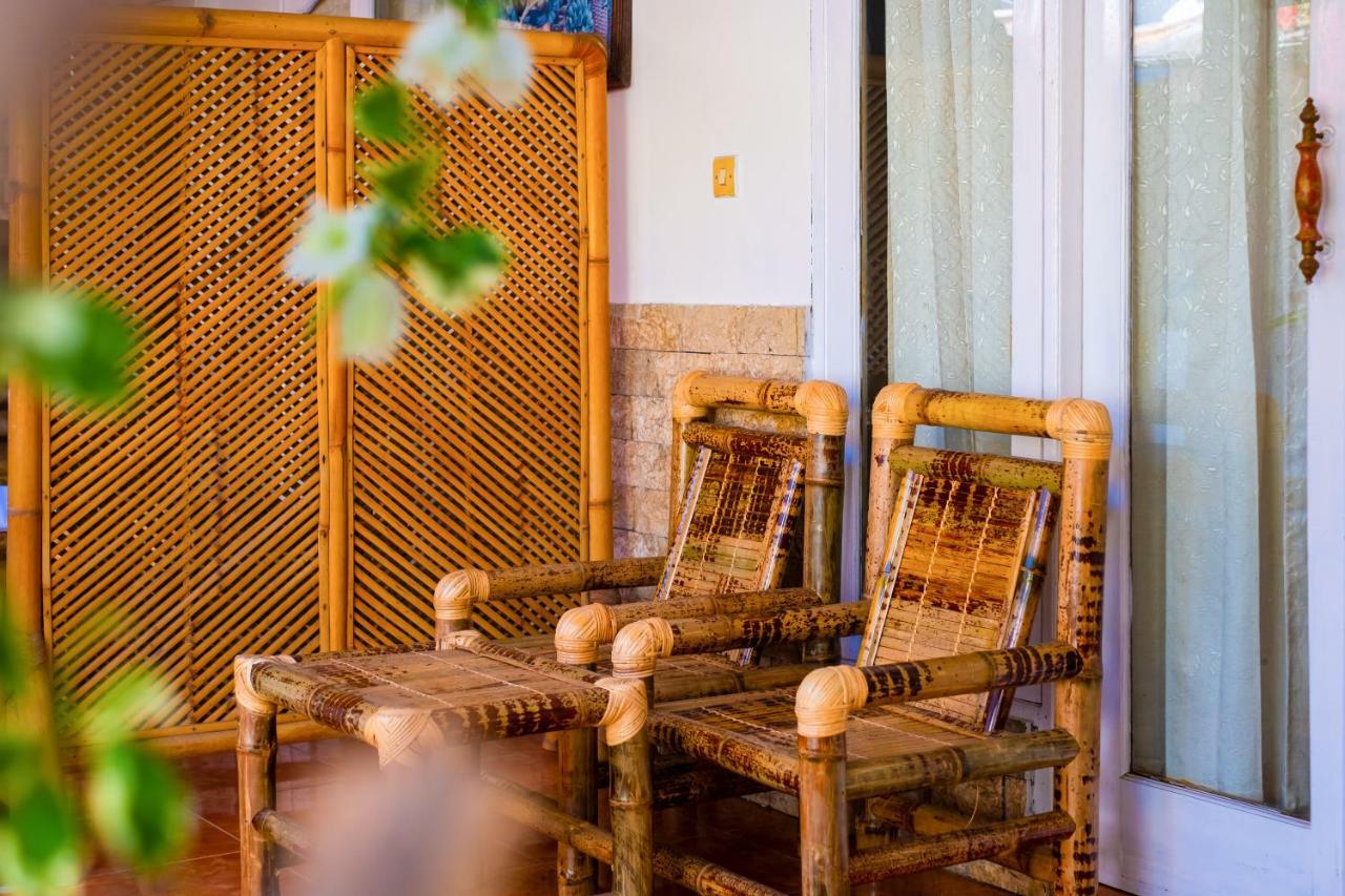 Oyo 1373 Chili Gili Hotell Gili Trawangan Exteriör bild